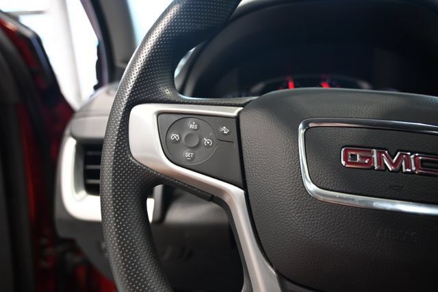 Used 2024 GMC Terrain SLE w/ Driver Convenience Package FWD image 20