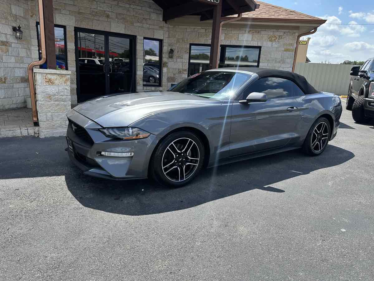 Used 2022 Ford Mustang Premium RWD image 1