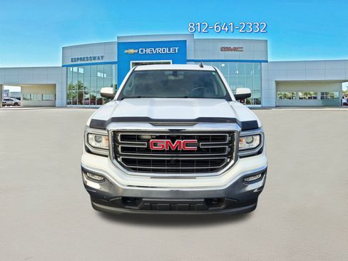 Used 2017 GMC Sierra 1500 SLE w/ SLE Value Package image 2