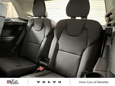 Used 2025 Volvo XC90 B5 Core w/ Protection Package Premier image 24