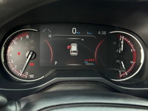 Used 2025 Toyota RAV4 LE AWD/4WD image 20