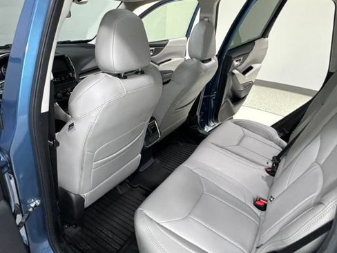 Used 2019 Subaru Forester Premium AWD/4WD image 25
