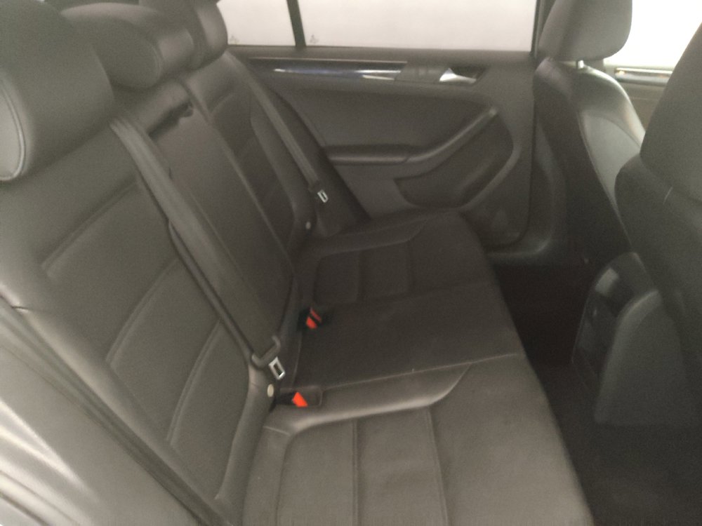 Used 2018 Volkswagen Jetta Sport FWD image 19