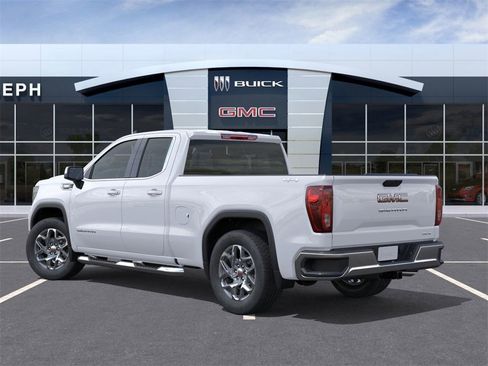 New 2026 GMC Sierra 1500 SLE image 3