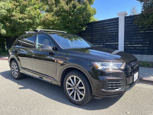 Used 2023 Audi Q7 2.0T Premium Plus w/ Premium Plus Package AWD/4WD image 6