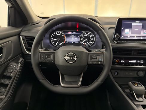 New 2026 Nissan Rogue Dark Armor FWD image 17