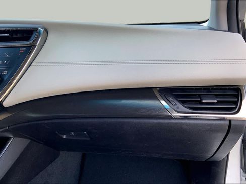 Used 2018 Toyota Avalon Limited FWD image 18