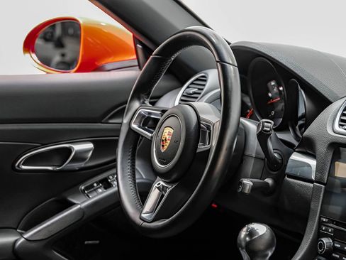 Used 2019 Porsche 718 Boxster image 17