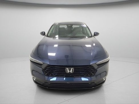 Certified 2023 Honda Accord Touring image 2
