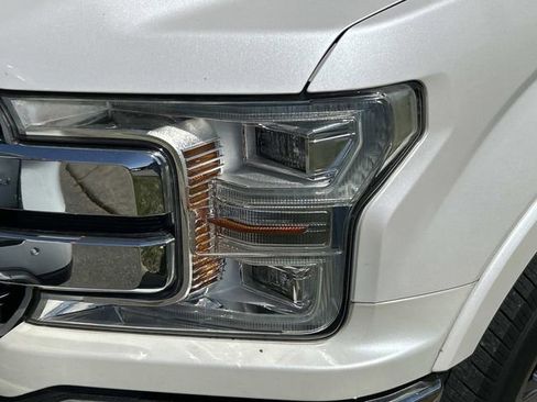 Used 2018 Ford F150 Lariat w/ Equipment Group 502A Luxury image 7
