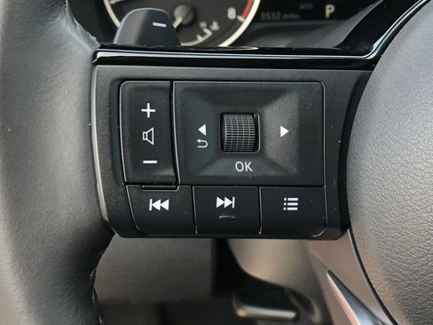 Certified 2023 Nissan Rogue SV w/ SV Premium B Package AWD/4WD image 18
