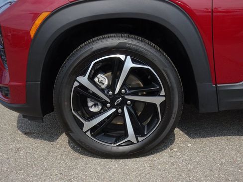 Used 2023 Chevrolet TrailBlazer RS FWD image 23