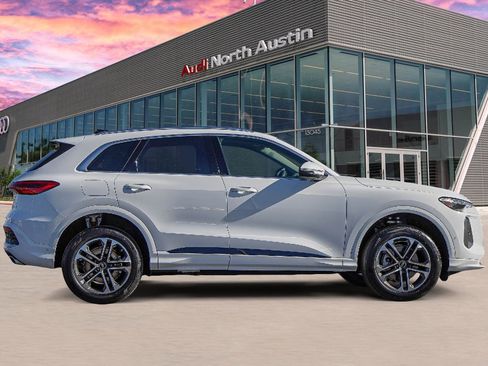 New 2025 Audi Q5 Premium Plus image 3