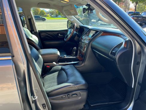 Used 2016 INFINITI QX80 4WD w/ Deluxe Technology Package image 9