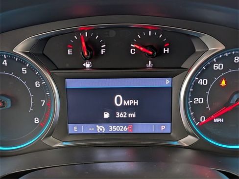 Certified 2022 Chevrolet Traverse LT w/ LPO, Blackout Package image 18