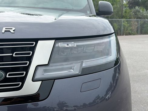 Used 2024 Land Rover Range Rover Autobiography AWD/4WD image 9
