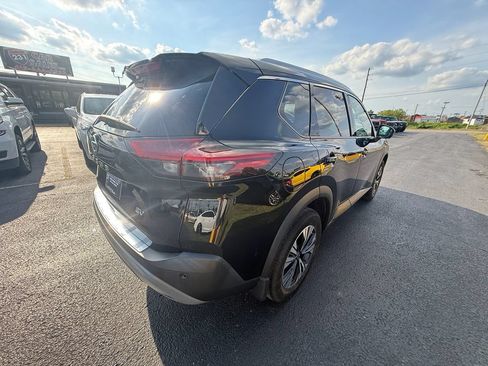 Used 2021 Nissan Rogue SV w/ Premium Package FWD image 3