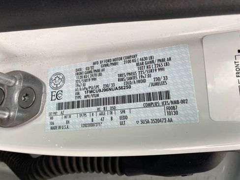 Used 2022 Ford Escape Titanium AWD/4WD image 24
