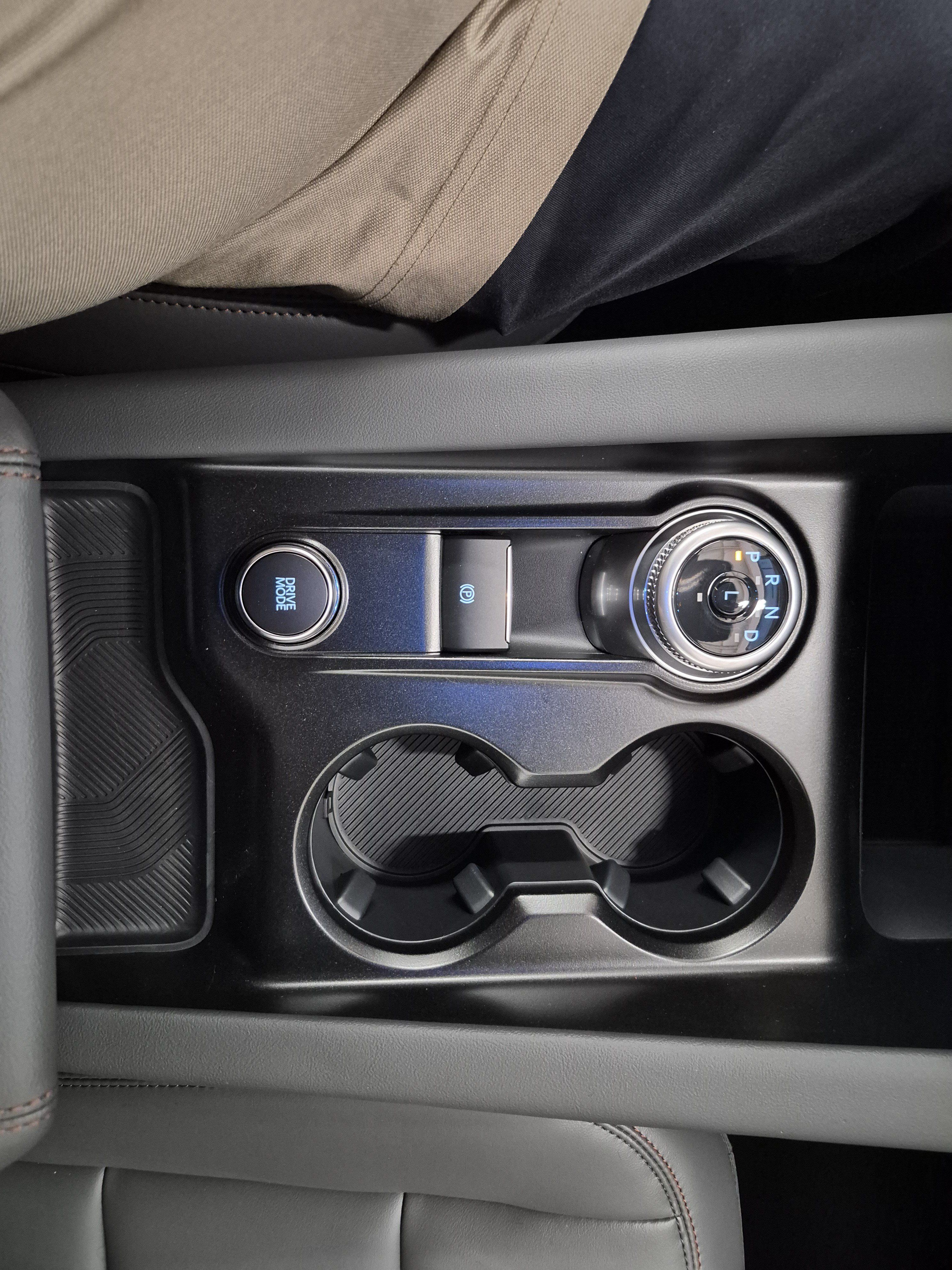 New 2027 Ford Explorer Active w/ Active Comfort Package RWD image 28