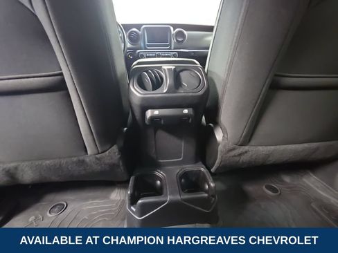 Used 2022 Jeep Gladiator Sport AWD/4WD image 29