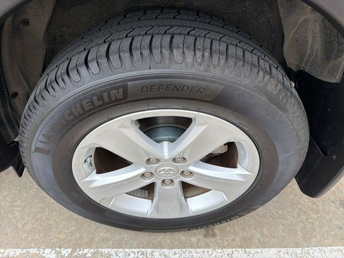 Used 2013 Toyota RAV4 XLE FWD image 39