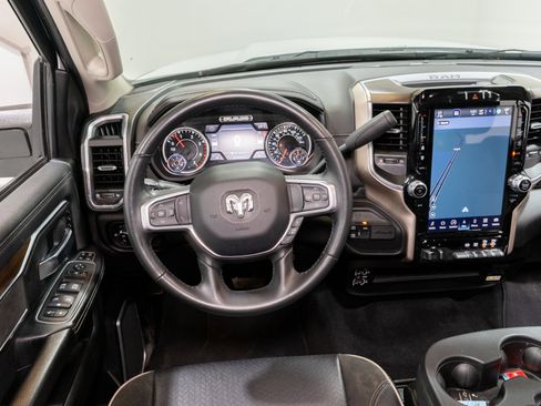 Used 2024 RAM 2500 Laramie image 13