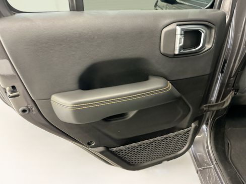 Used 2025 Jeep Wrangler Unlimited Sahara AWD/4WD image 26