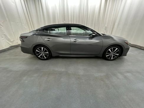 Used 2023 Nissan Maxima SL FWD image 7