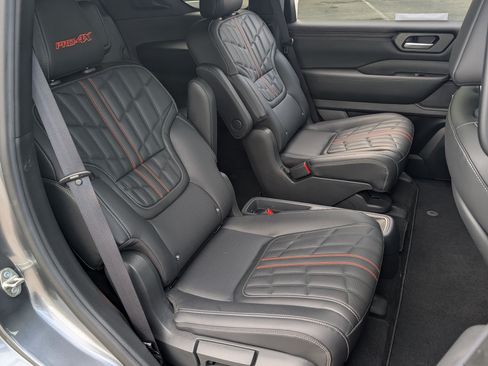 Used 2026 Nissan Armada PRO-4X AWD/4WD image 23