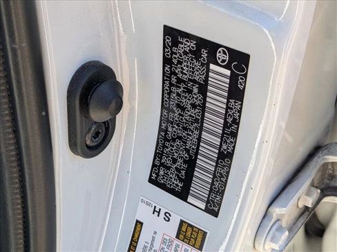 Used 2020 Toyota Corolla LE image 23