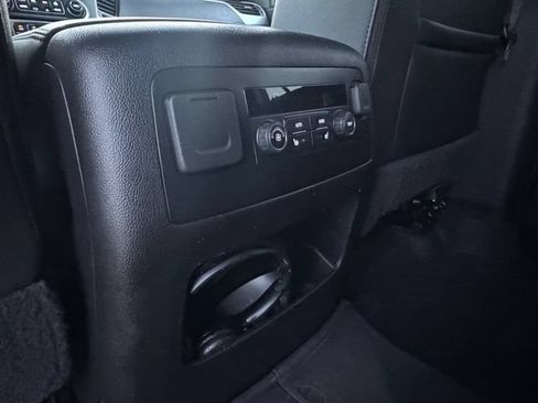 Used 2018 Chevrolet Suburban LT w/ Luxury Package AWD/4WD image 30