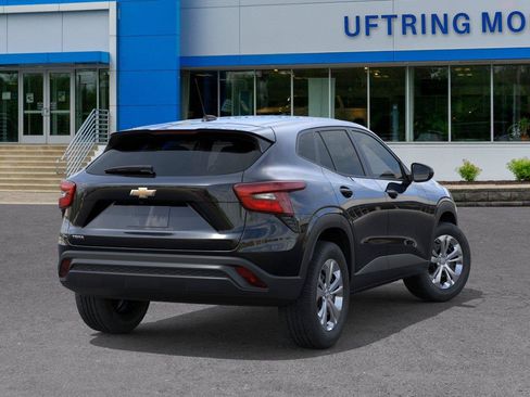 New 2026 Chevrolet Trax LS FWD image 4