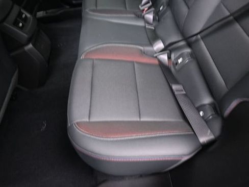 Used 2024 Chevrolet Equinox EV RS FWD image 21