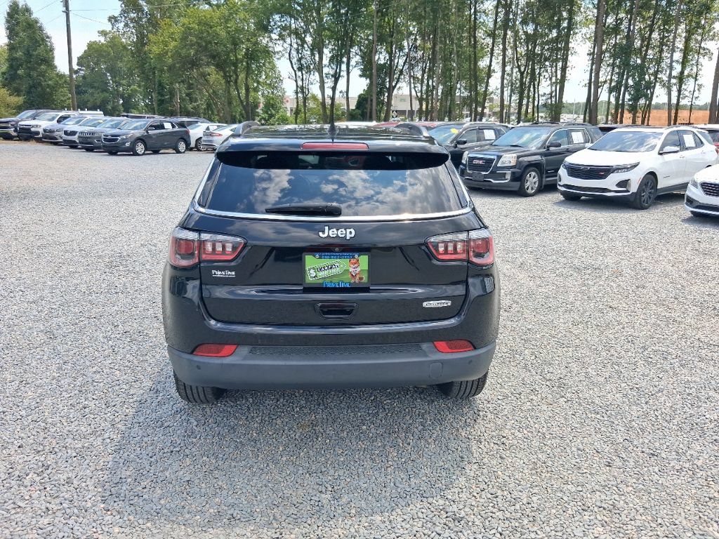 Used 2020 Jeep Compass Latitude w/ Popular Equipment Group FWD image 19