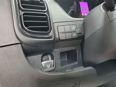 Used 2024 RAM ProMaster 2500 image 15