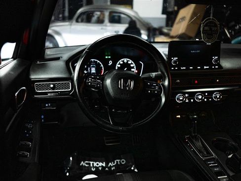 Used 2023 Honda Civic Sport image 14