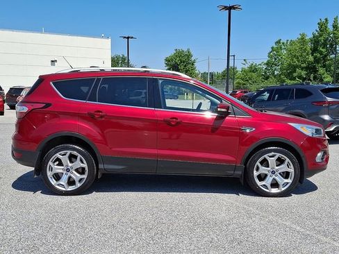 Used 2018 Ford Escape Titanium w/ Ford Safe & Smart Package AWD/4WD image 10
