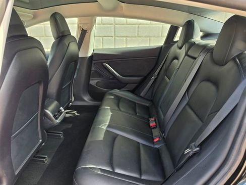 Used 2019 Tesla Model 3 Standard Range Plus RWD image 28