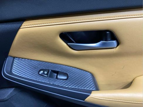 Used 2021 Nissan Sentra SV w/ SV Premium Package image 29