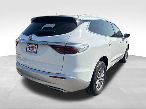 Used 2024 Buick Enclave Premium image 5