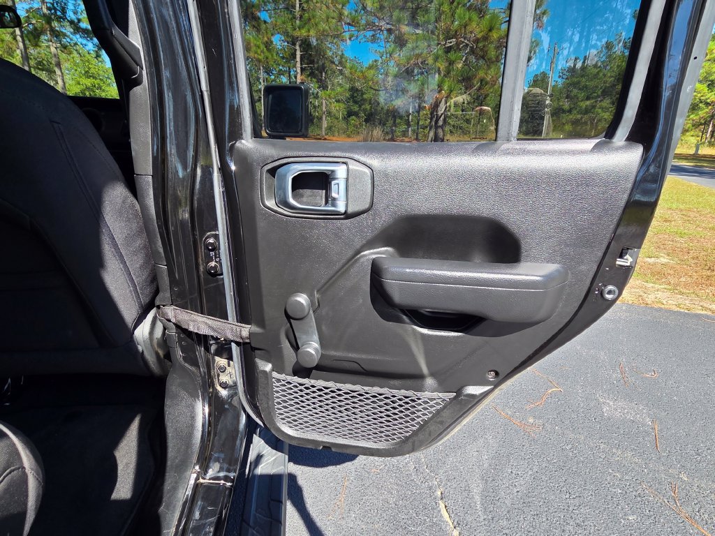 Used 2023 Jeep Wrangler Unlimited Sport AWD/4WD image 24