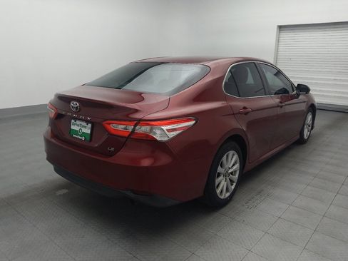 Used 2018 Toyota Camry LE w/ Convenience Package FWD image 9