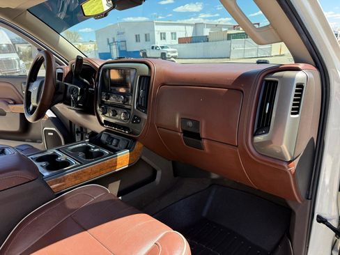 Used 2014 Chevrolet Silverado 1500 High Country w/ High Country Premium Package AWD/4WD image 27