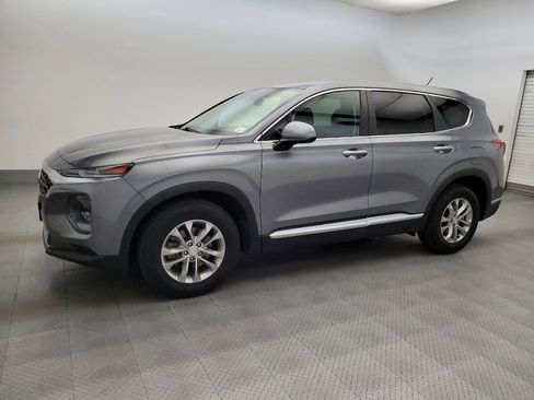 Used 2019 Hyundai Santa Fe SE FWD image 2