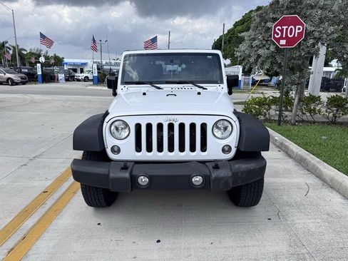 Used 2016 Jeep Wrangler Sport w/ Quick Order Package 24S AWD/4WD image 2