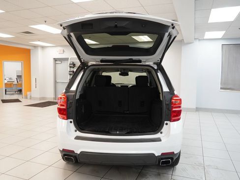 Used 2017 Chevrolet Equinox LT w/ Convenience Package AWD/4WD image 9