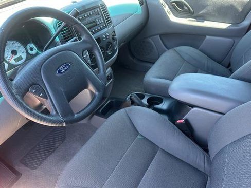 Used 2002 Ford Escape XLT AWD/4WD image 9