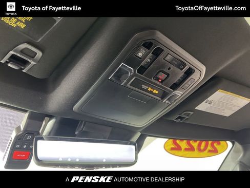 Used 2022 Toyota Tundra Platinum AWD/4WD image 26