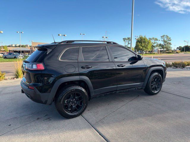 Used 2022 Jeep Cherokee Latitude w/ Trailer Tow Group AWD/4WD image 11