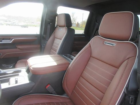 New 2026 GMC Sierra 2500 Denali Ultimate image 14